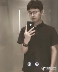 帅哥：奔跑的五花肉 的征婚头像照片