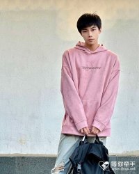 帅哥：yy 的征婚头像照片