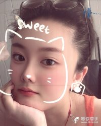 女孩：小飞鱼 的征婚头像照片