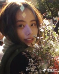 女孩：啵啵鱼 的征婚头像照片