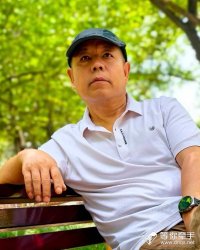 帅哥：泓锦 的征婚头像照片