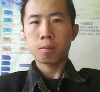 女孩：崔春雷的征婚二维码，扫一扫，手机上能征婚